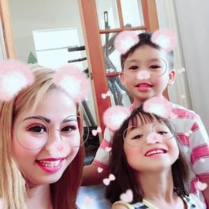 Meet your Posher, Nhung